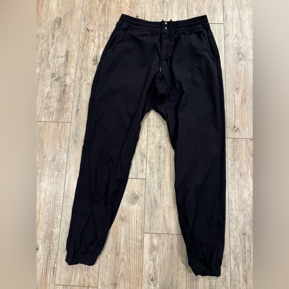 Nike men’s black pants zip ankles size large